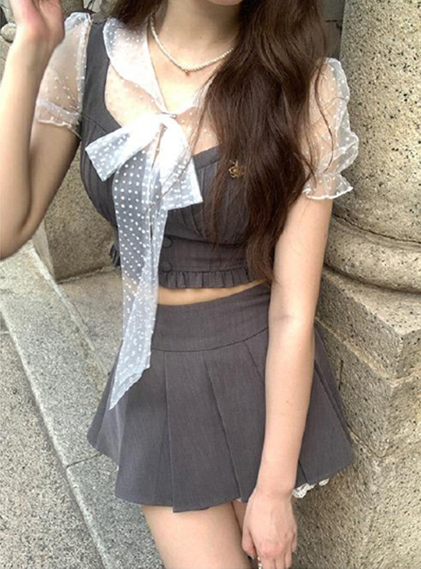 ドット柄チュールボウタイブラウス×フリルビスチェ×レースミニスカートセットアップ