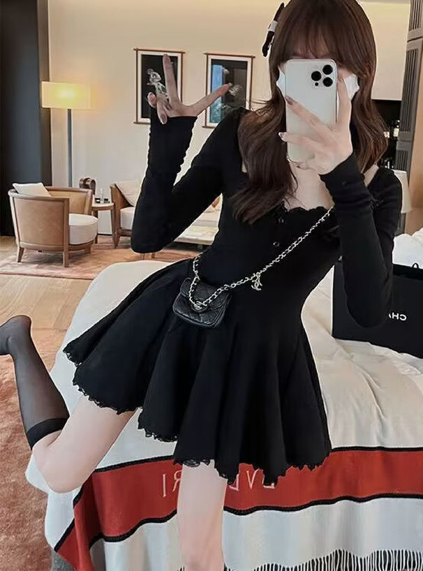 レースフレアミニワンピース