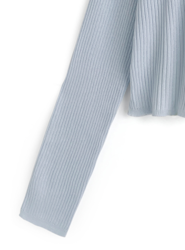 パンチングレースキャミソール×カーディガンアンサンブル