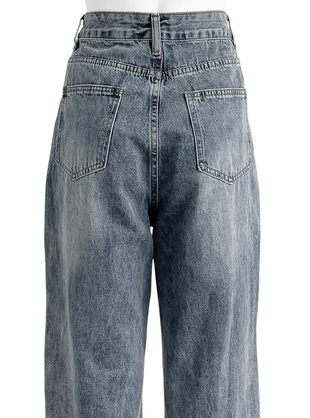 ブリーチ加工ストレートデニムパンツ