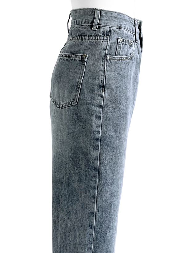 ブリーチ加工ストレートデニムパンツ