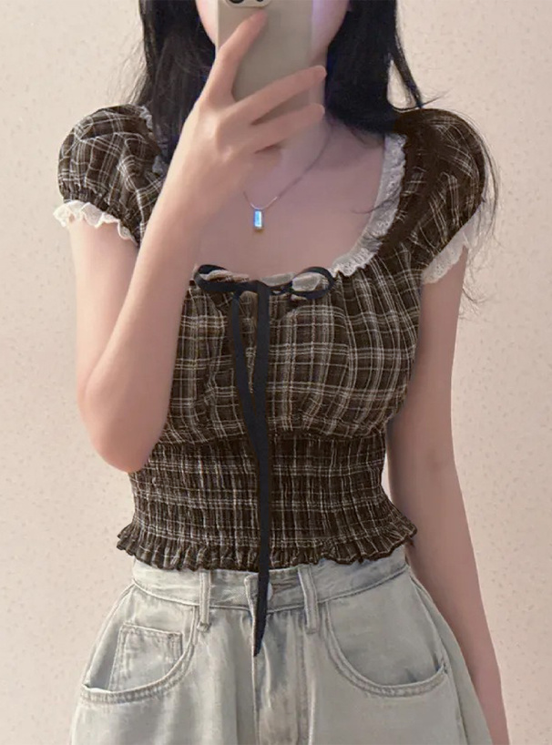 チェック柄フリルリボンシャーリングブラウス