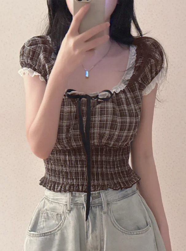 チェック柄フリルリボンシャーリングブラウス