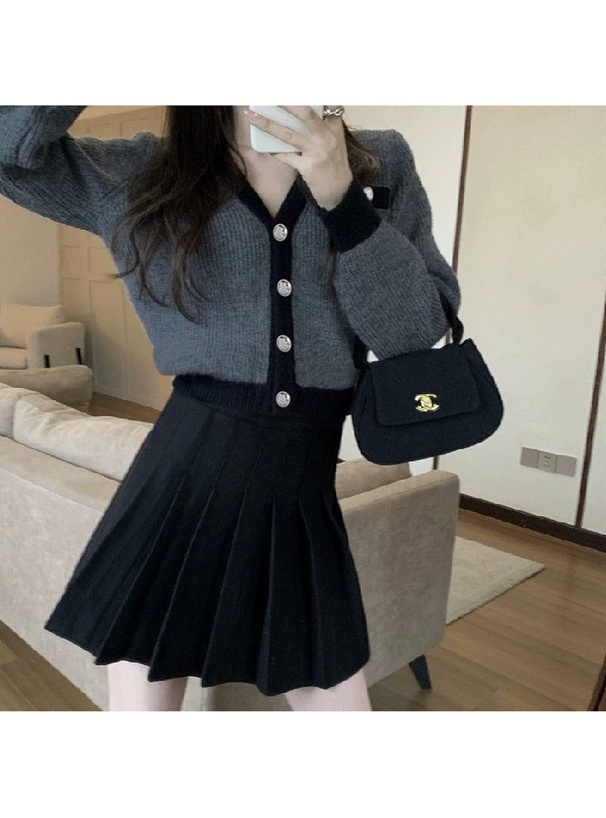 Vネック配色ニットカーディガン