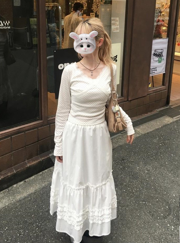 ドット柄Vネックレースリブトップス