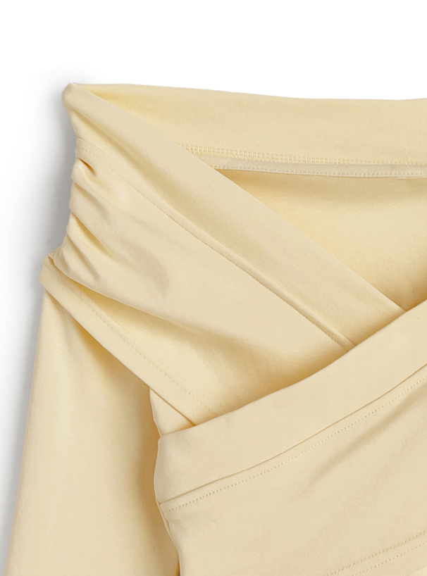 クロスデザインオフショルダートップス