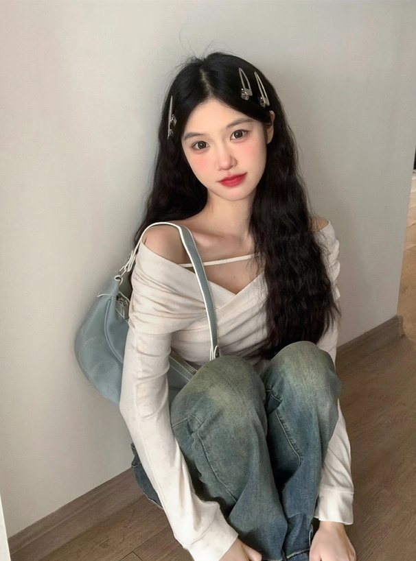 クロスデザインオフショルダートップス