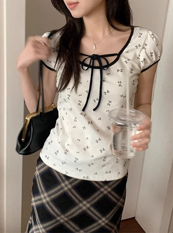 小花柄配色リボントップス