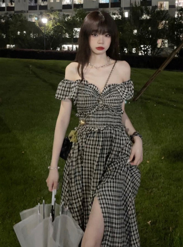 チェック柄シャーリングリボンフリルワンピース