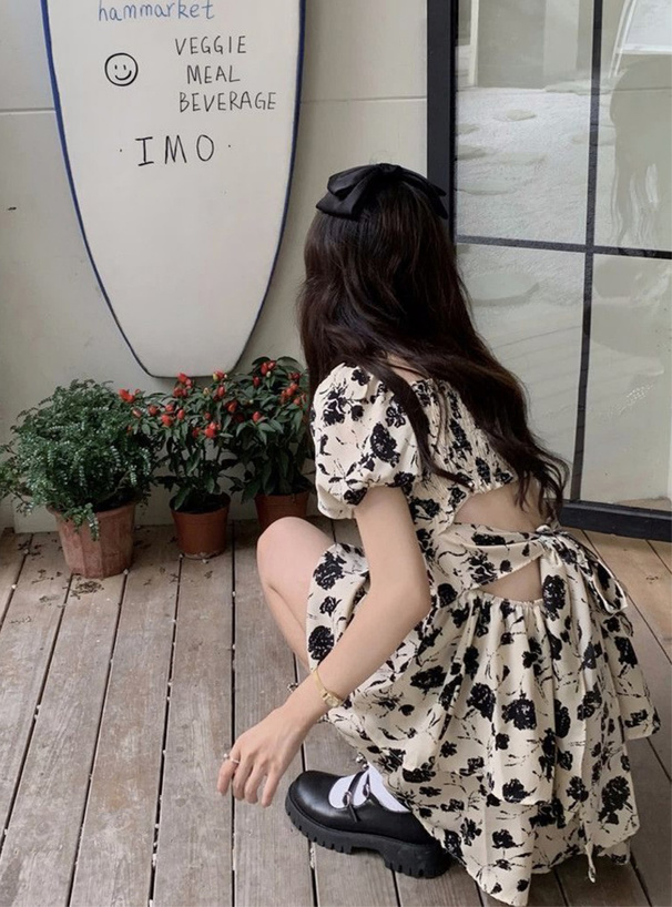 花柄バックオープンリボンティアードミニワンピース