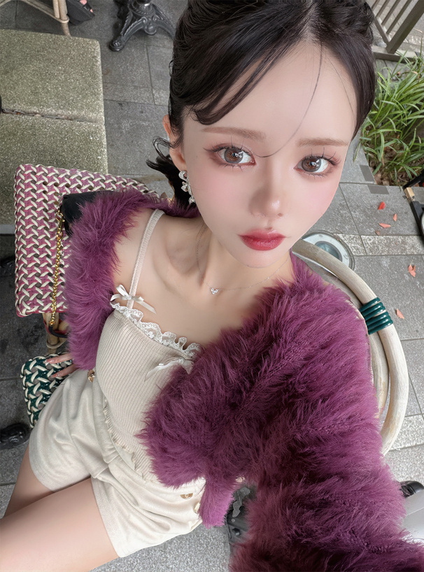 ゴールドボタンシャギーニットショート丈カーディガン