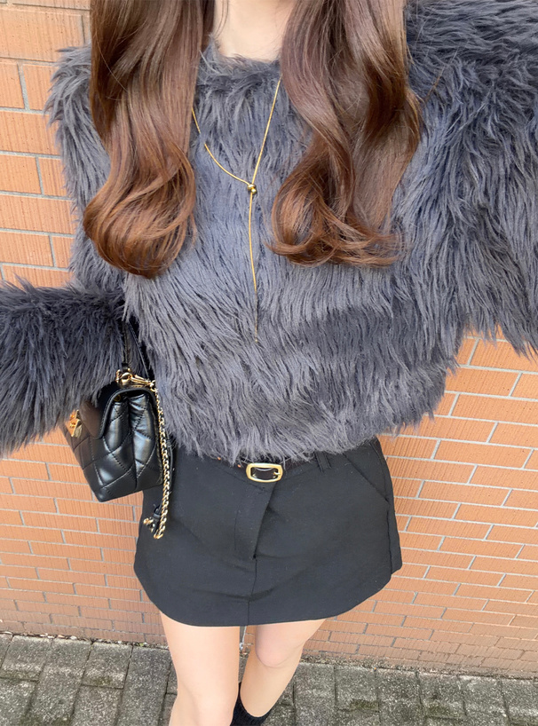 ショート丈シャギーニットトップス