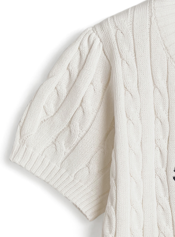 ロゴテープ半袖ケーブル編みニットトップス