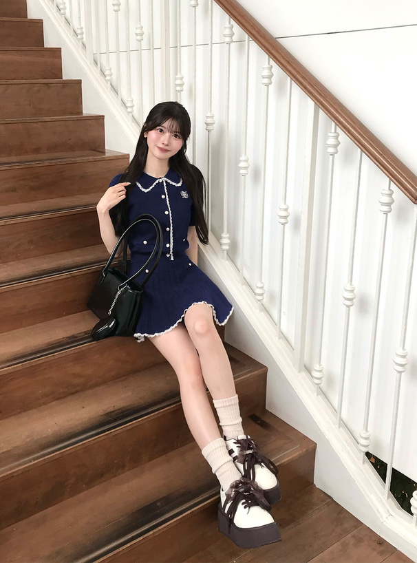 レーストップス×プリーツミニスカートニットセットアップ