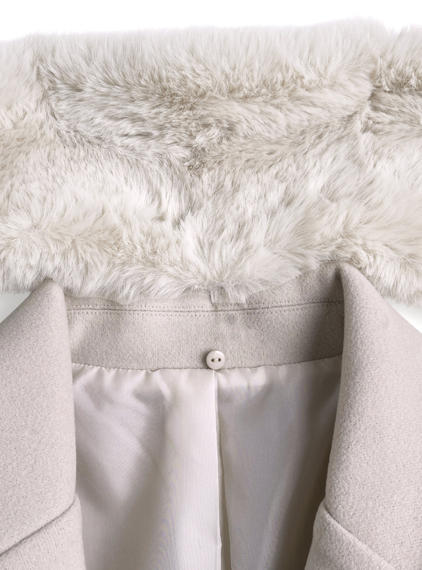 リボンベルト付きファーガウンコート