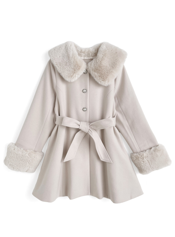 ファーティペット・リボンベルト付きビジューボタンコート