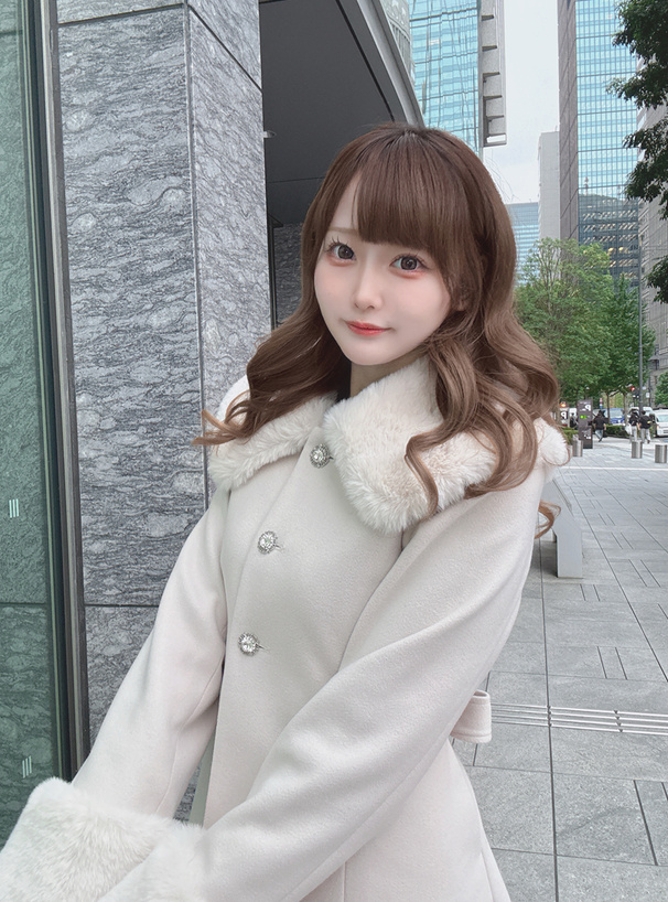 ファーティペット&リボンベルト付きビジューボタンコート[kz697