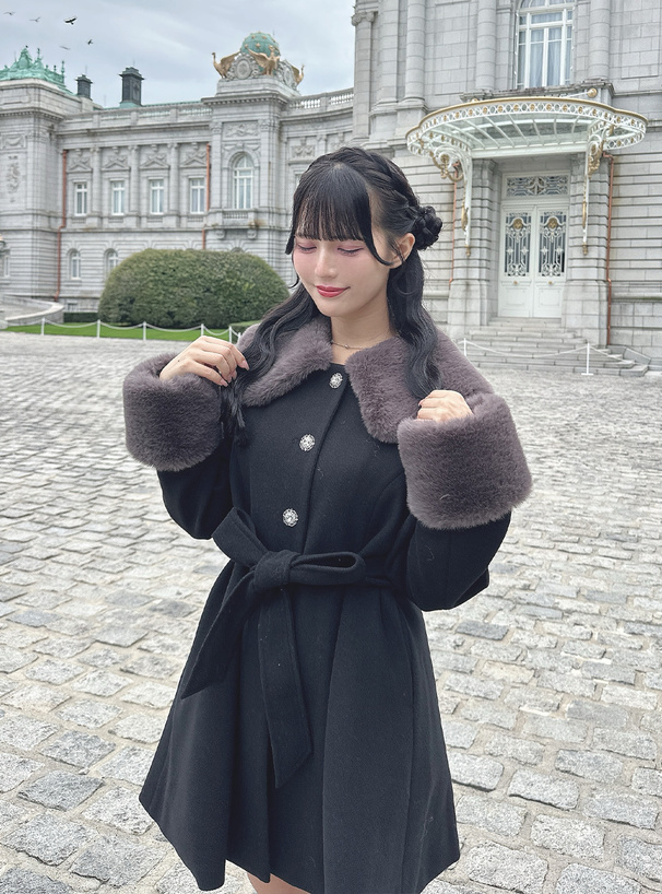 ファーティペット&リボンベルト付きビジューボタンコート[kz697