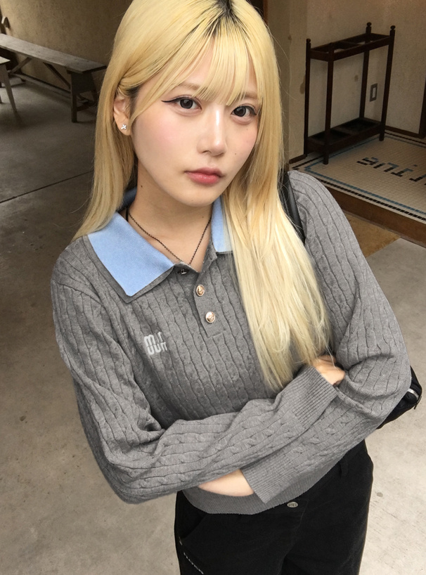 ダブルカラーケーブル編みニットトップス