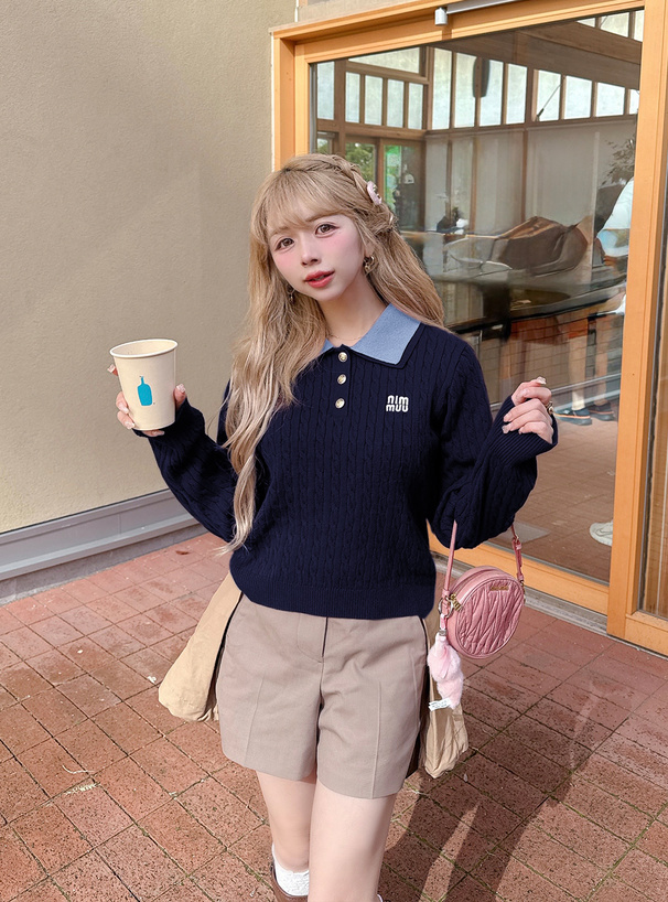 ダブルカラーケーブル編みニットトップス