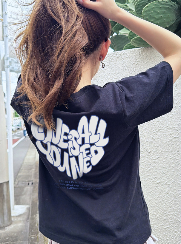 発泡ハートロゴプリントTシャツ