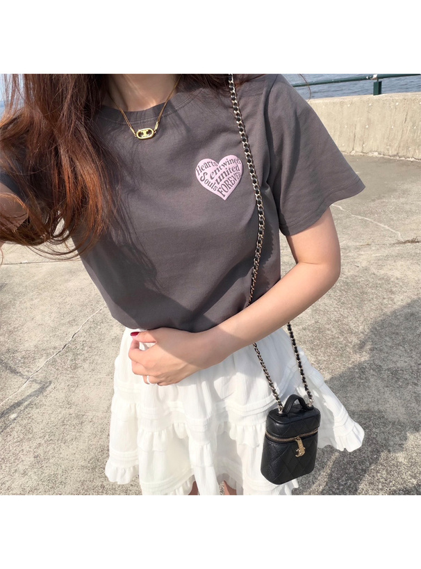 発泡ハートロゴプリントTシャツ