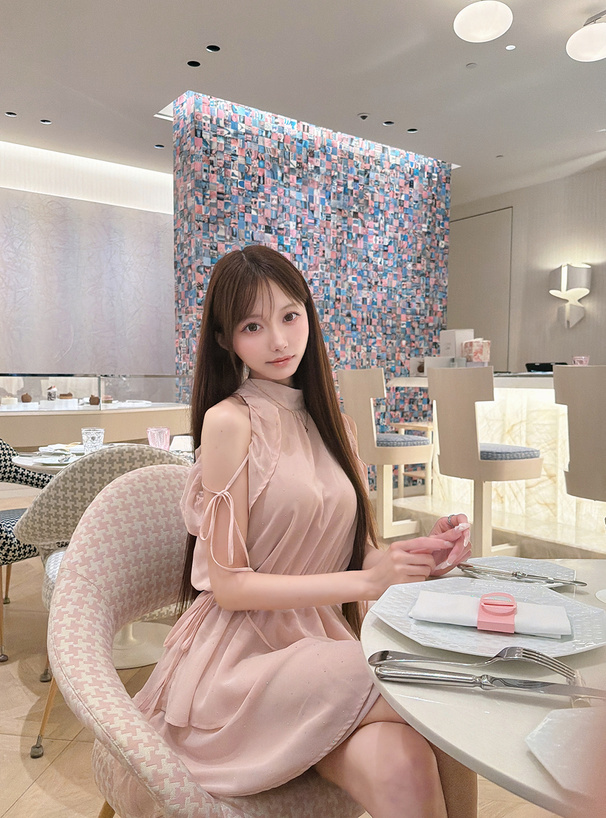 ラインストーンリボンアメスリティアードミニワンピース