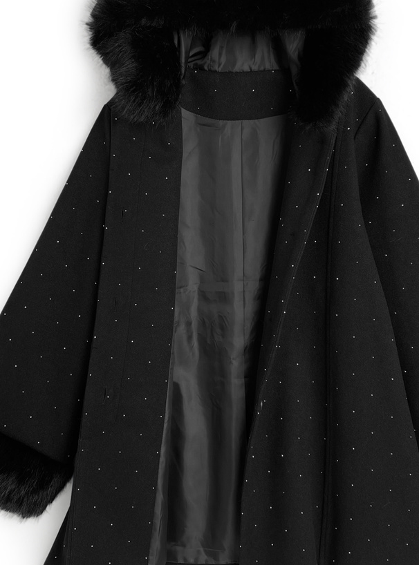 リボン付きファーフードラインストーンコート