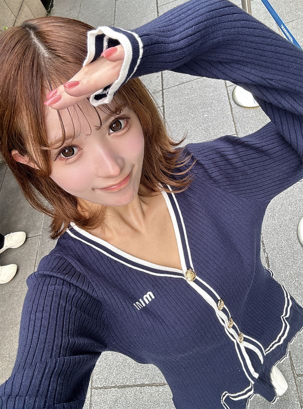 配色ラインロゴ刺繍リブカーディガン×プリーツミニスカートセットアップ