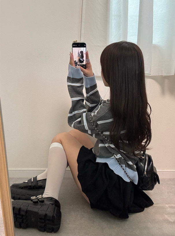 ボーダー柄ポロニットトップス