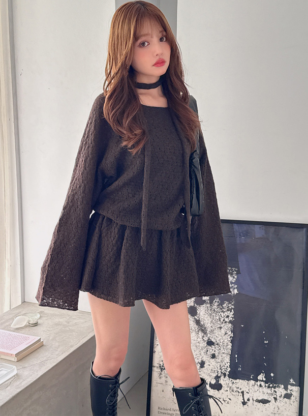 チョーカー付き透かし編みペプラムニットチュニック