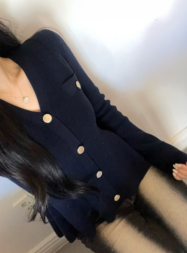 Vネックペプラムニットトップス