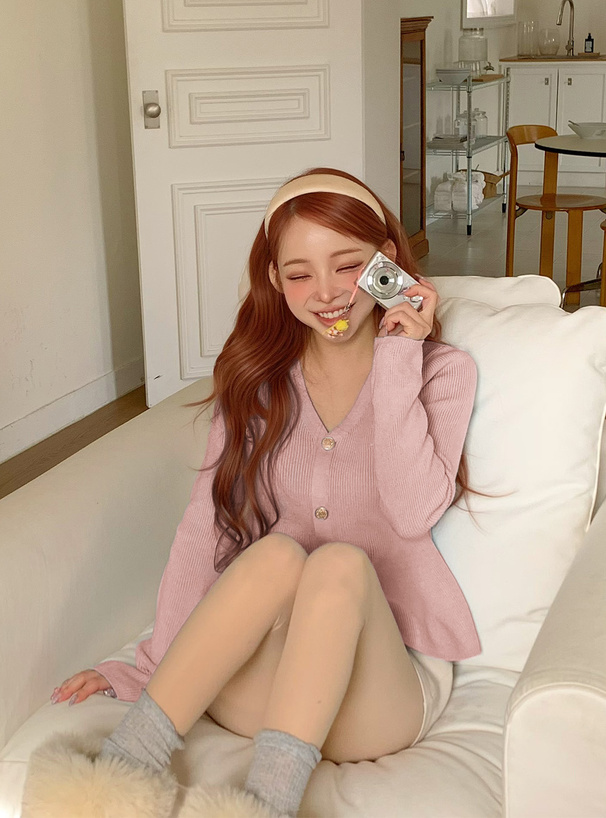 Vネックペプラムニットトップス