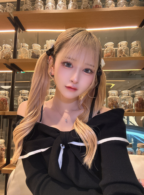 リボンモチーフ配色ニットトップス