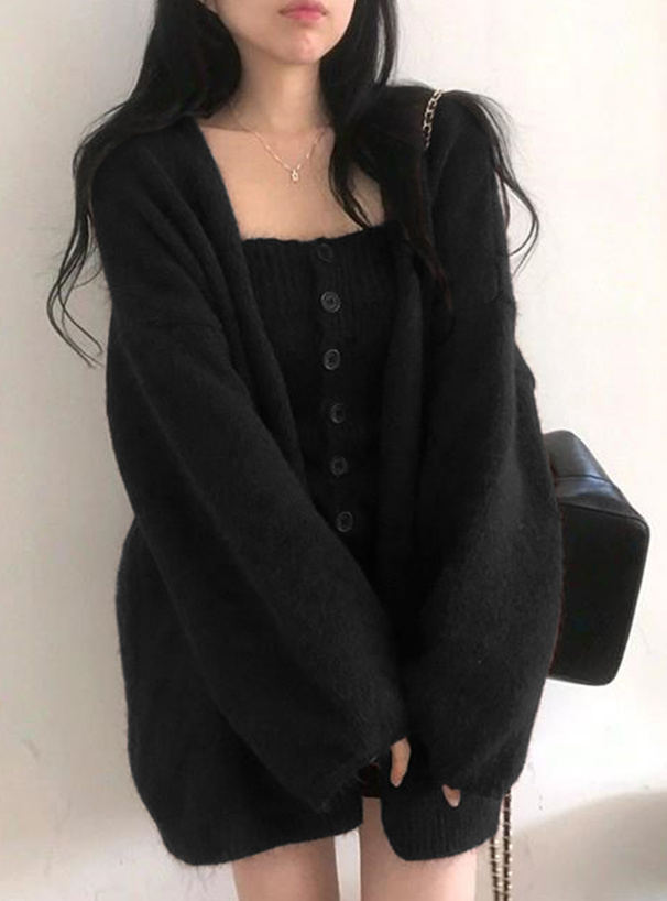 カーディガン×ベアトップニットアンサンブル