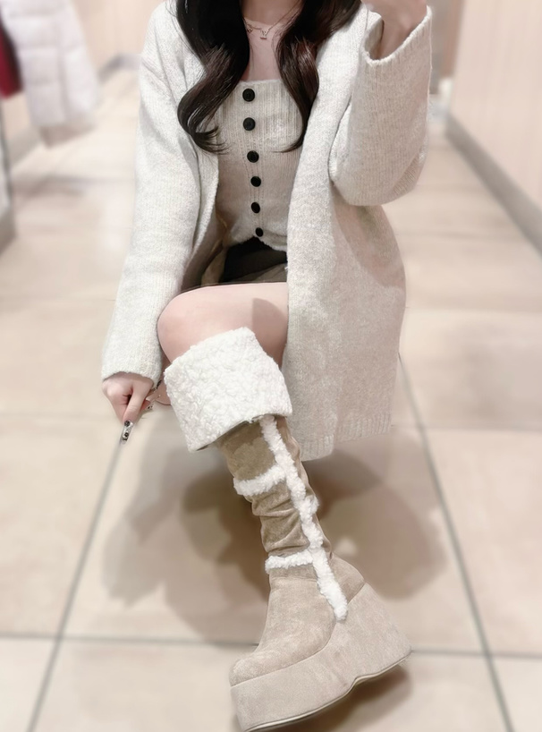 カーディガン×ベアトップニットアンサンブル