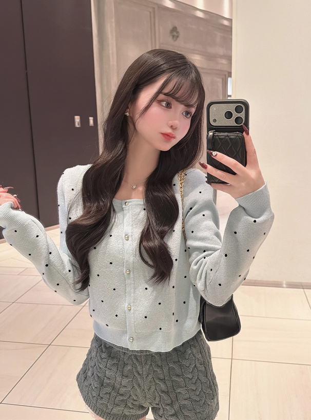 ドット柄ジャガードニットカーディガン