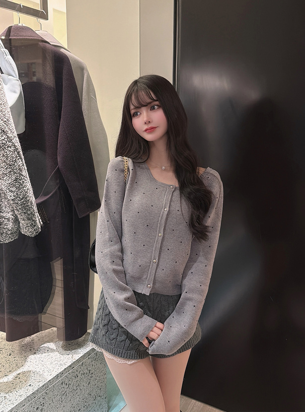 ドット柄ジャガードニットカーディガン