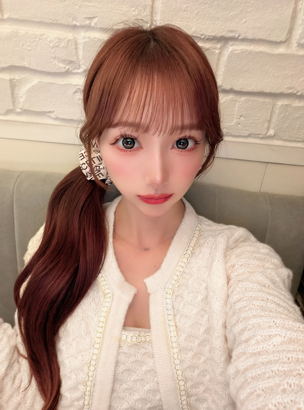 カーディガン×タンクトップワッフルニットアンサンブル