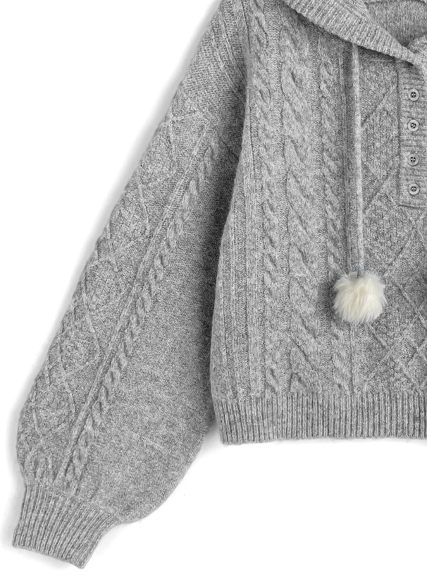 ポンポン付きケーブル編ニットトップス