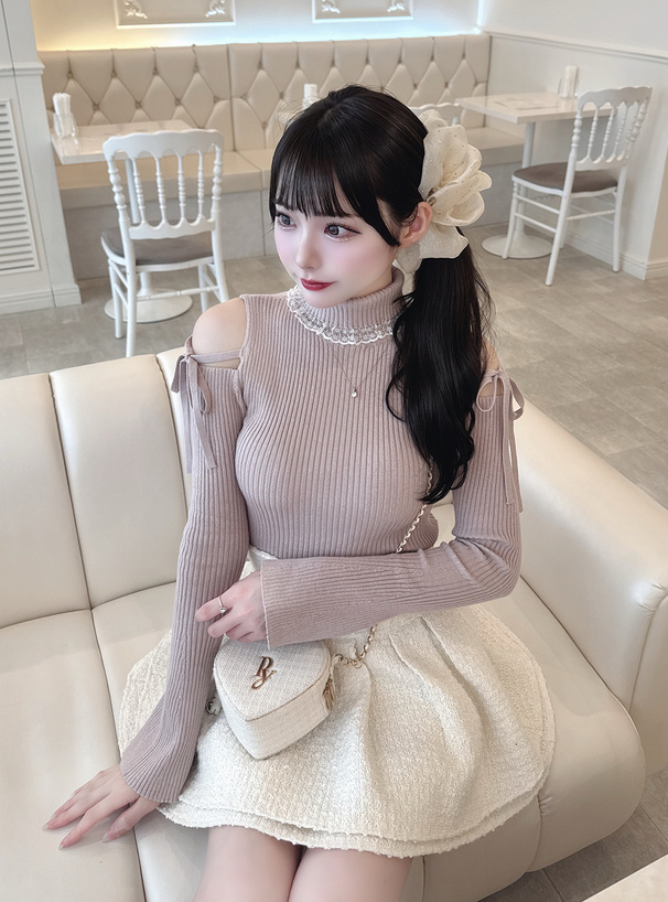 レースタートルネックショルダーオープンリボンリブニットトップス