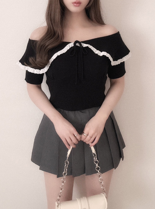 エムズグレイシー☆合わせやすさ抜群！肩リボンのニットトップス☆未使用タグ付き ♡新品未使用タグ付♡エムズグレイシー 肩リボン付 シンプル ニット