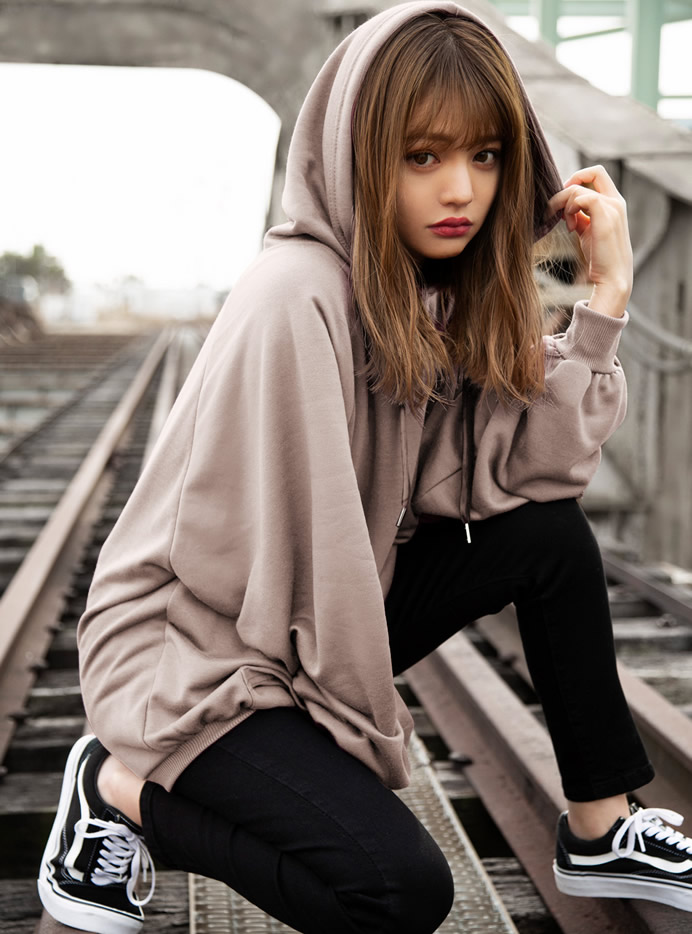 ボリュームスリーブビッグスエットパーカー