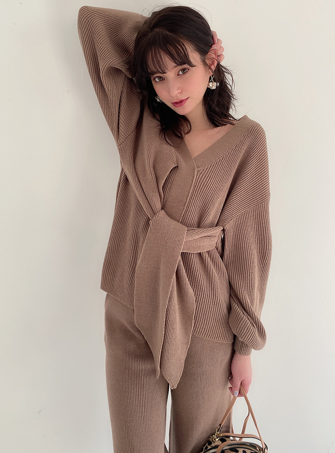 前結びトップスXワイドパンツニットセットアップ