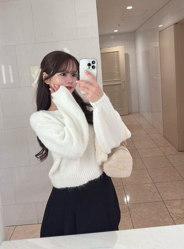 モヘヤタッチショート丈ニットトップス