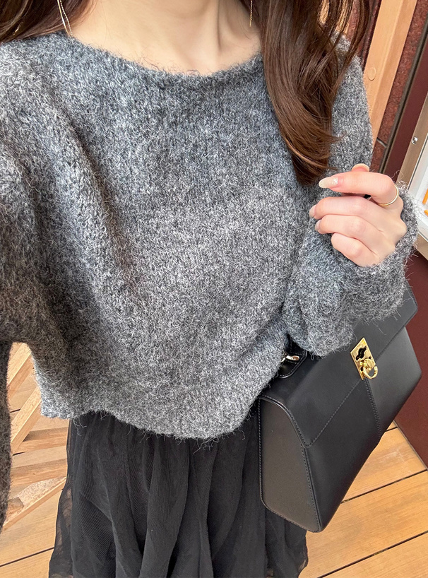 モヘヤタッチショート丈ニットトップス