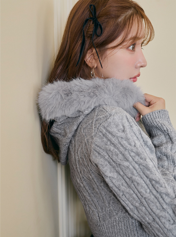 ファーフードダブルジップケーブルニットカーディガン