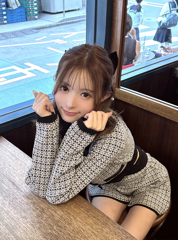 カーディガン×インパン裏地付きミニスカートラメツイードセットアップ