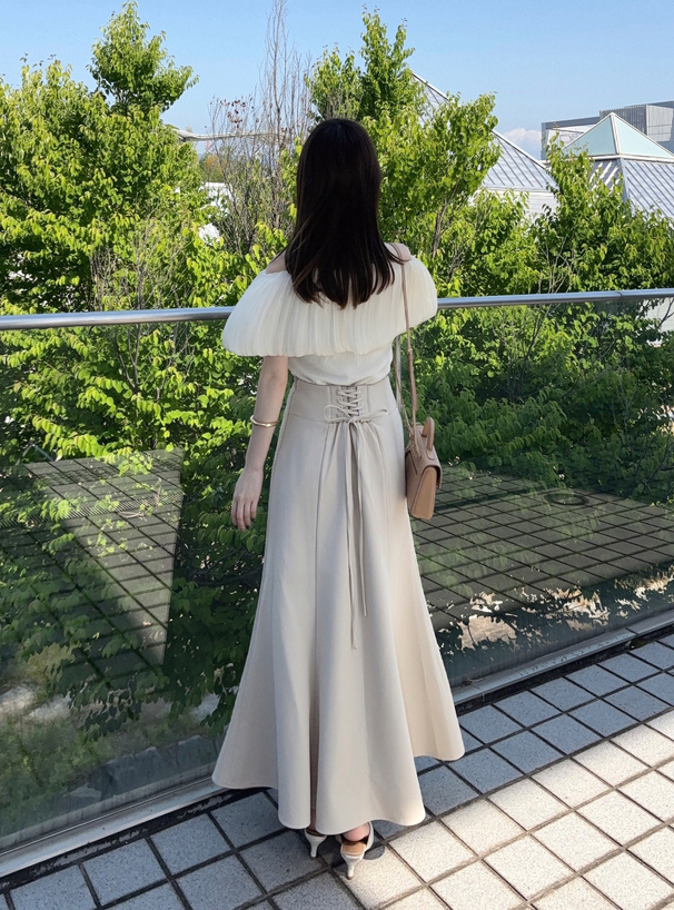 バックレースアップマーメイドスカート