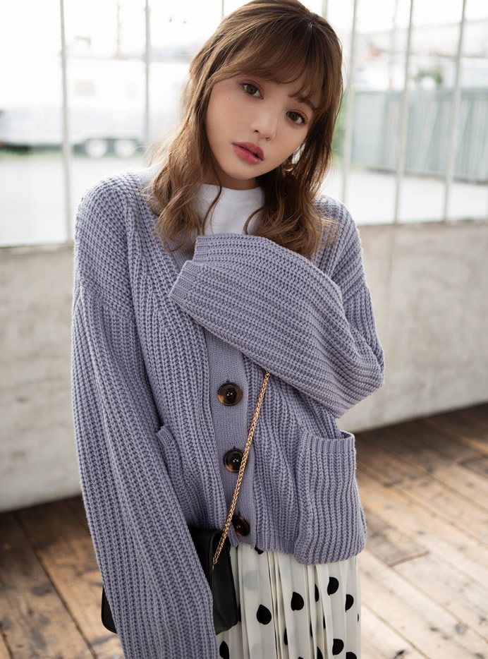 Vネックワイドスリーブニットカーディガン